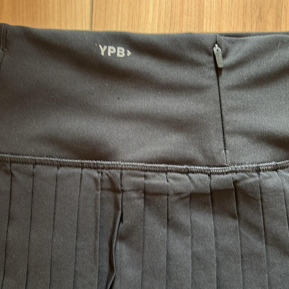 YPB Your Personal Best Pleated Pull On Skort. Black. Size Small. - Picture 5 of 6